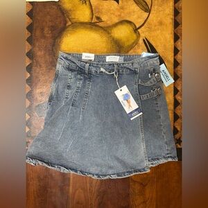 BNWT Angels of Difference Women's Blue Denim MidRise Trouser Skirt/Skort SZ 8/29